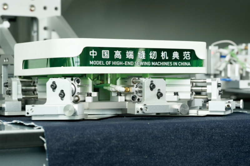 Quick Mold Change, Doubled Efficiency: Minute-Level Mold Change, Soaring Capacity