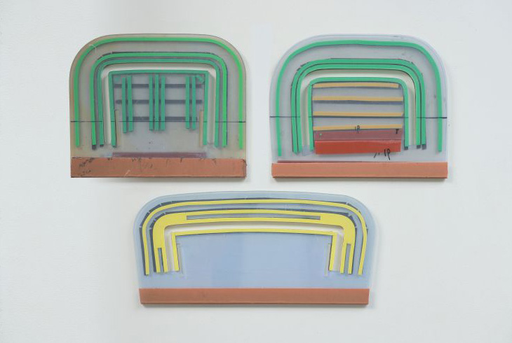 Unique Sharp/Round Corner Sewing Switch Function, No Machine Adjustment/Programming Needed for Quick Style Change