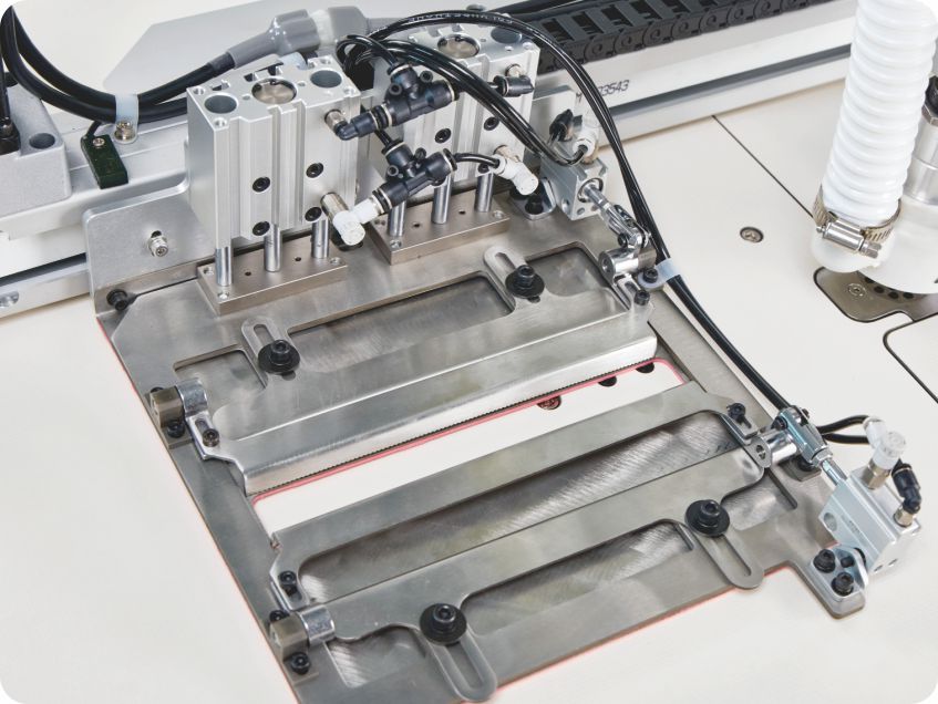 Dedicated pocket-opening jig with electronic one-touch switching