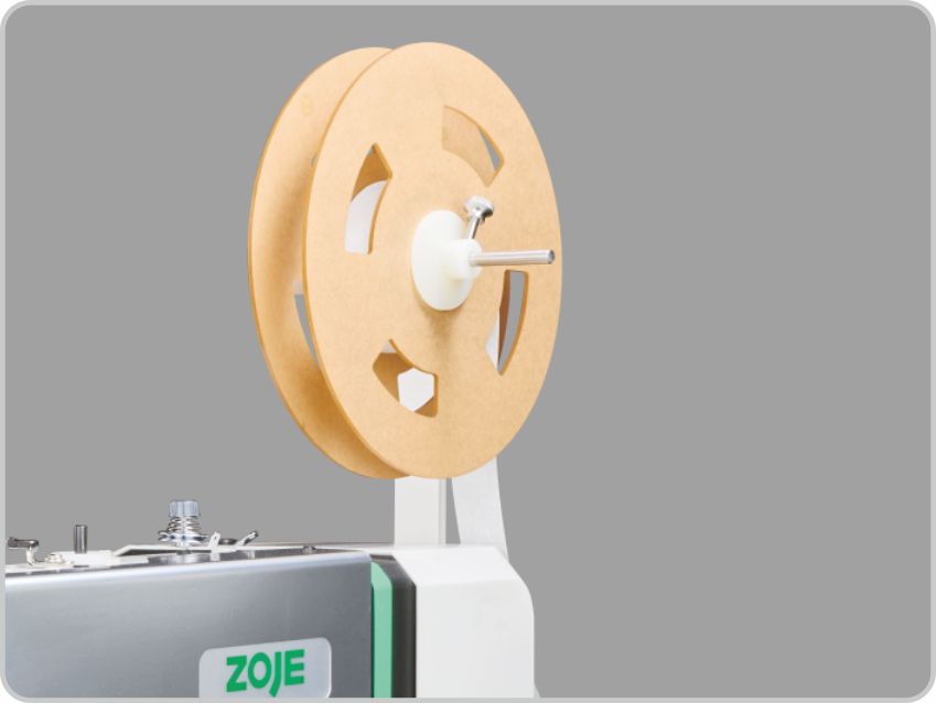 Automatic paper lining feeding function