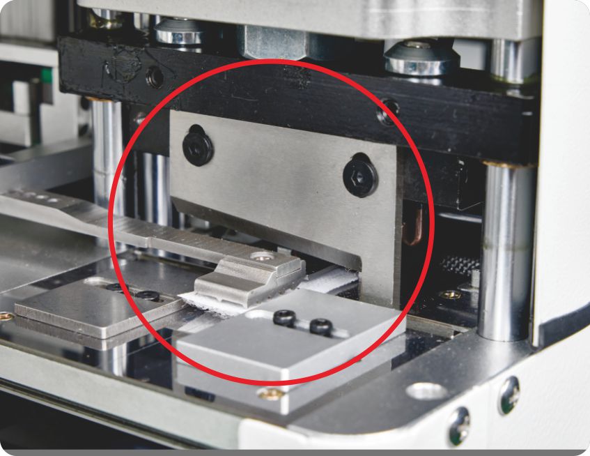 Interchangeable blades and cutting dies