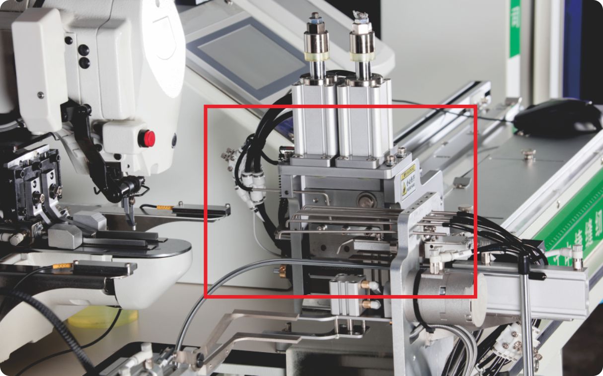 Fully Automated Ultrasonic Cutting with Enhanced Stitching Efciency