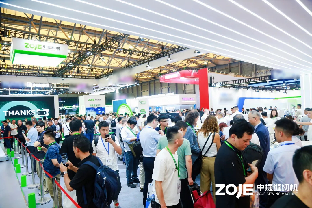 創(chuàng)新驅(qū)動 定義未來 | 中捷閃耀CISMA2025，首日人氣爆棚！